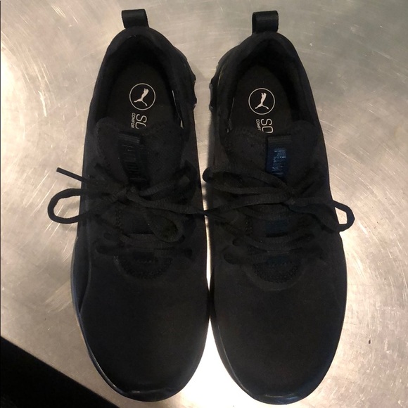 Puma Shoes - Women’s NEW Black Puma Soft Foam Tennis Shoes 9.5